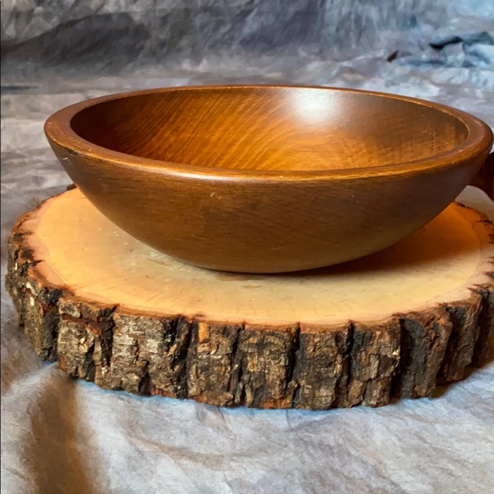 Woodcrafters Wooden Bowl with Handle - Picture 2 of 16
